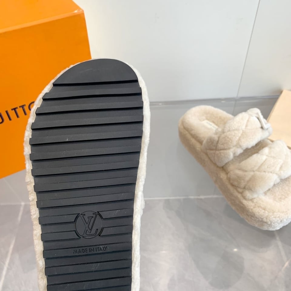 Louis Vuitton Lv Sunset Platform Comfort Mule Shearling Natural 1Actvf view 7