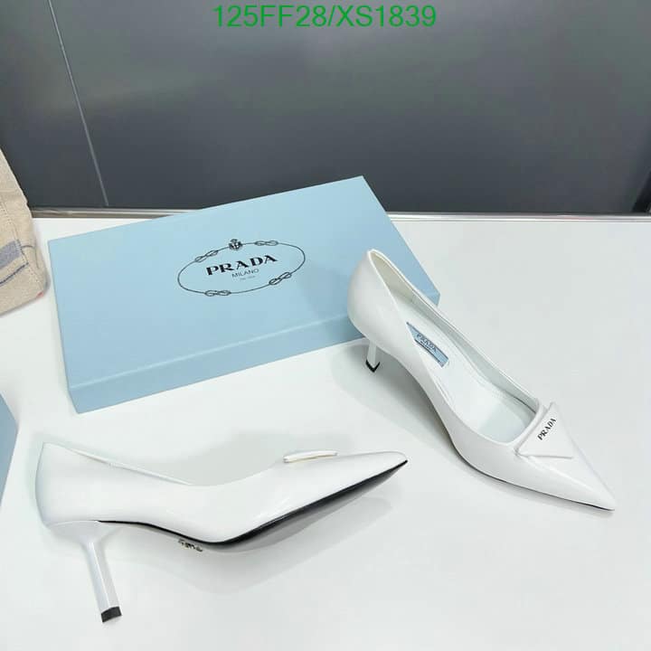Prada Cleavage Nero Leather Pumps White view 4