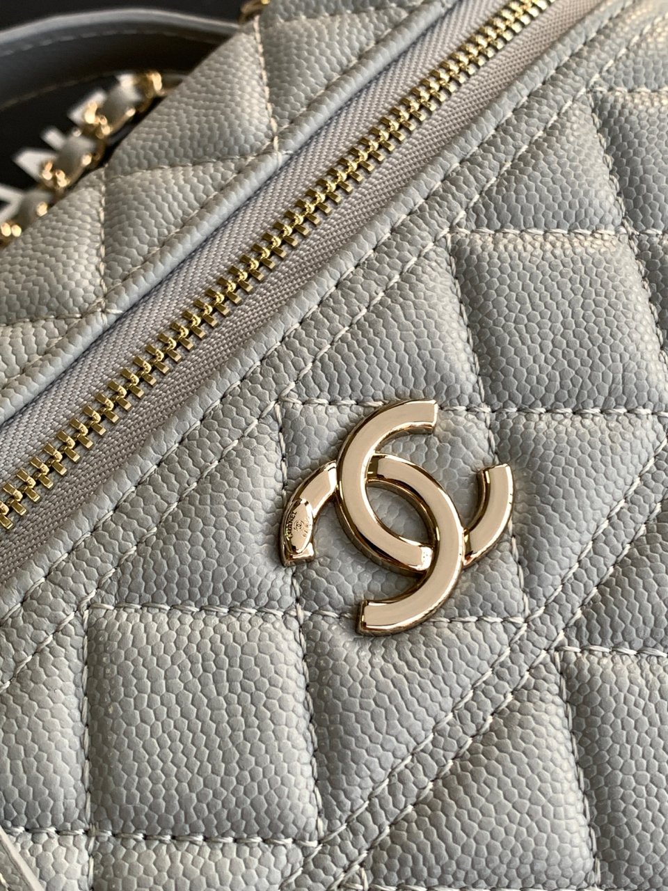 Chanel 25C Vanity Case Light Blue 20cm view 9