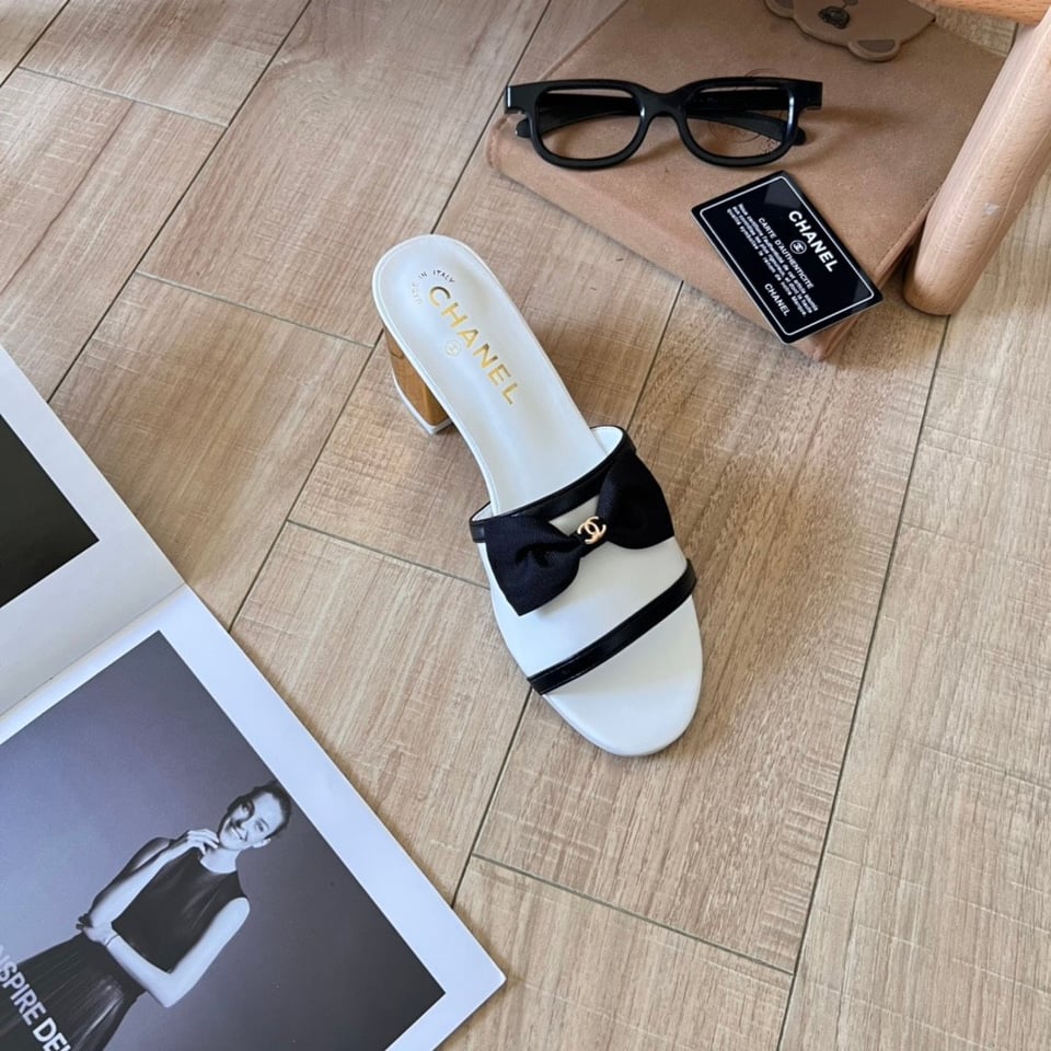 Chanel Grosgrain Ribbon Bow Mule Leather White view 8