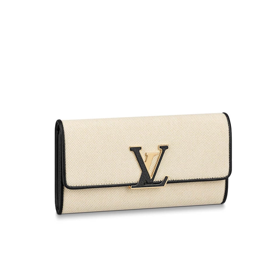 Louis Vuitton Capucines Wallet view 2