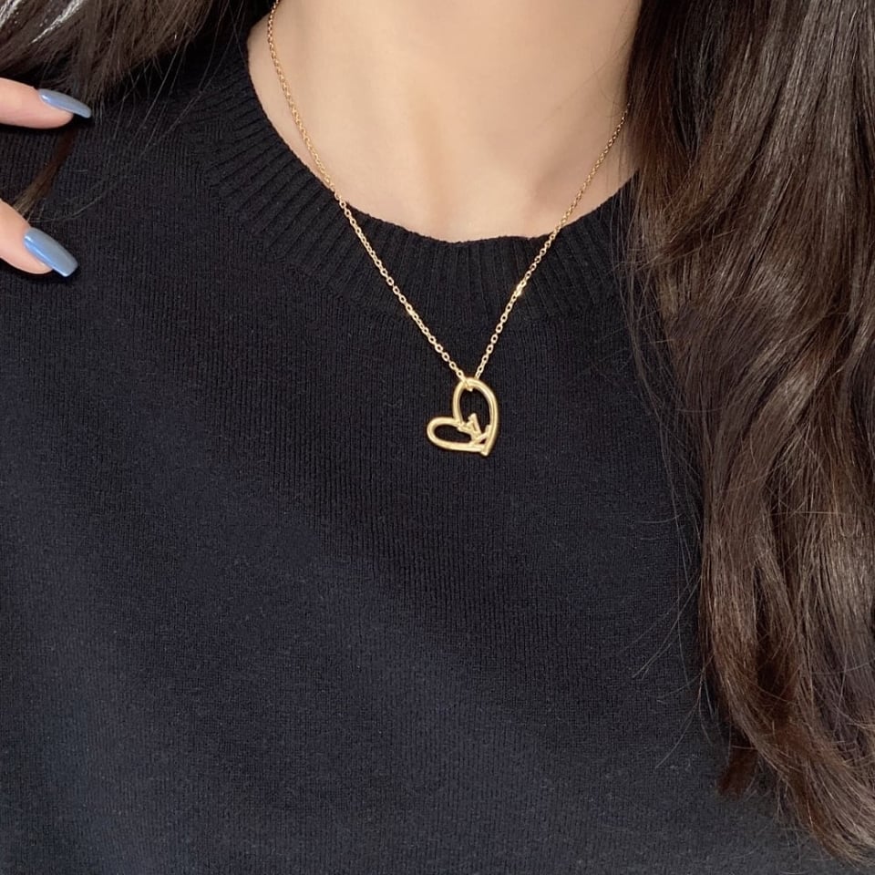 Louis Vuitton Fall In Love Necklace Gold M00465 view 6
