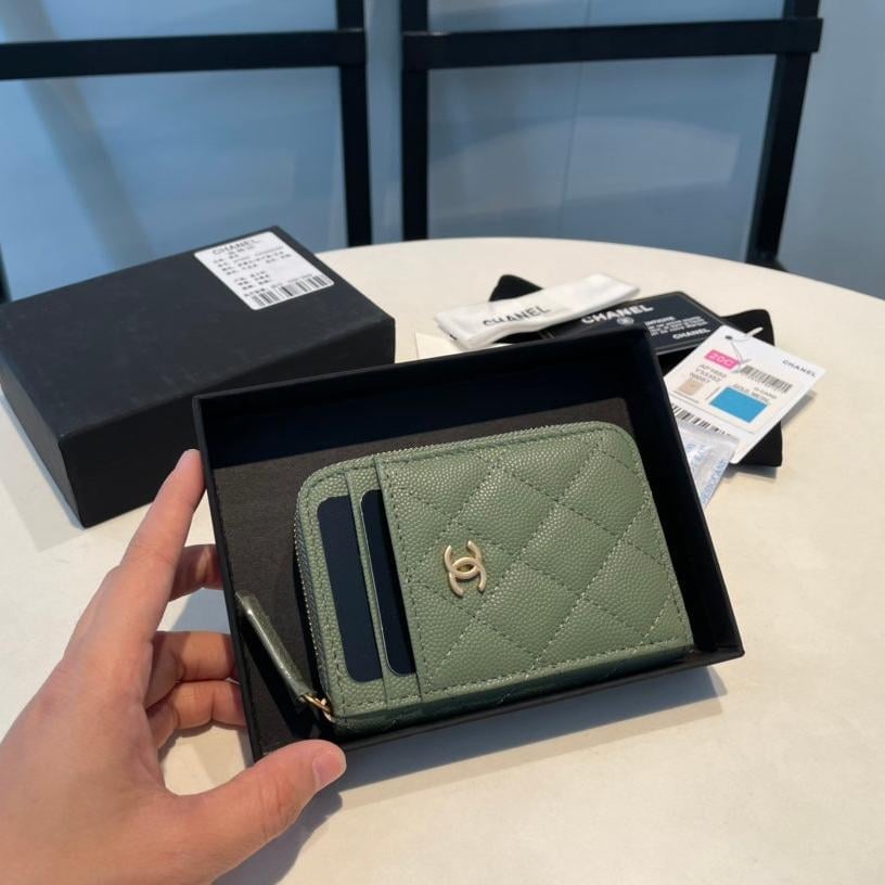 Chanel Zipped Coin Purse 11 Olive Grained Calfskin view 2