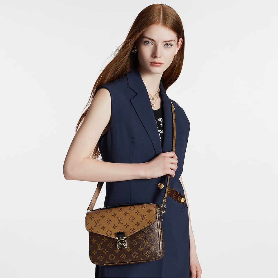 Louis Vuitton Pochette Métis M44876 view 10