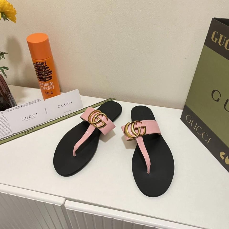 Gucci Double G Thong Leather Pink view 4