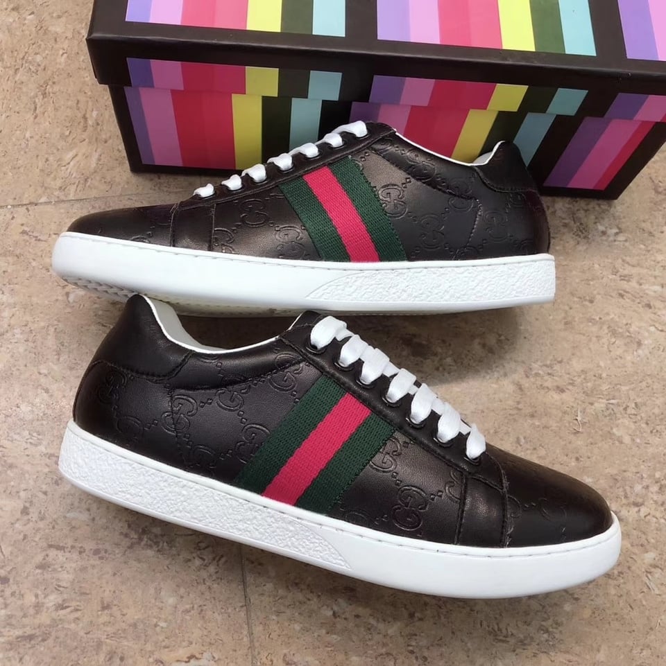 Gucci Ace Black Logo Sneaker 386750 Cwcg0 1070 view 3