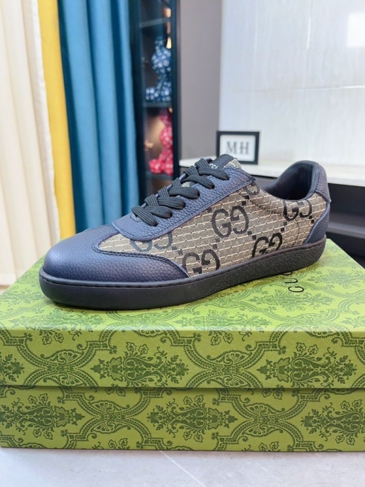 Gucci Gg Canvas And Leather Low Top Sneakers Blue view 10