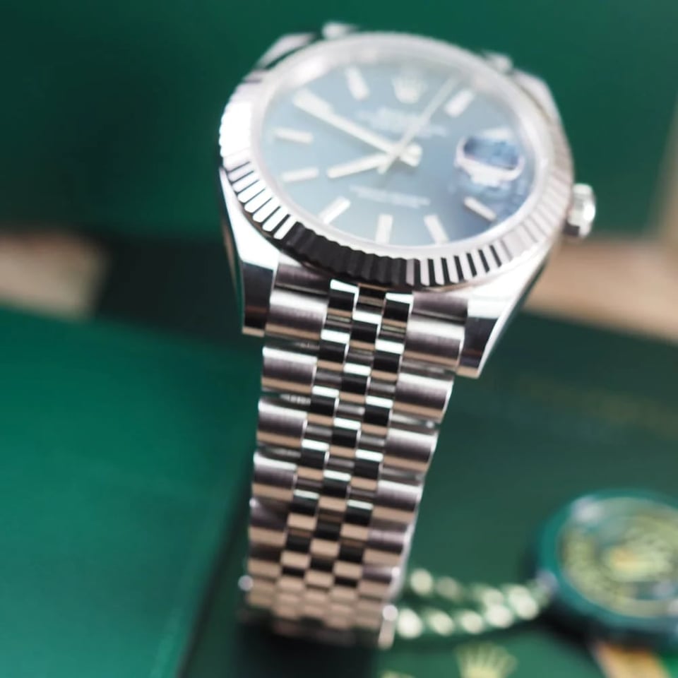 Rolex Datejust 41mm Blue Dial 126334 Jubilee view 7