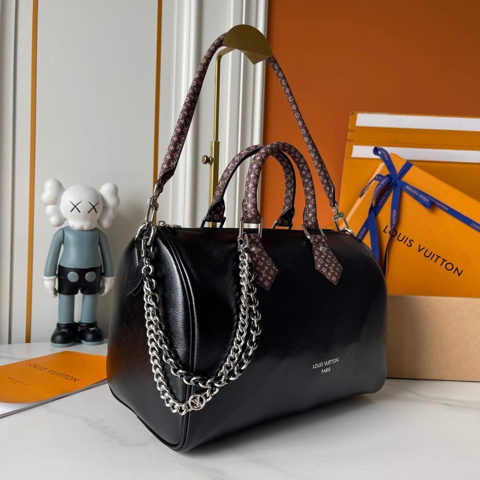 Louis Vuitton Speedy Soft 30 Bag Black LV Vibe M29419 view 10