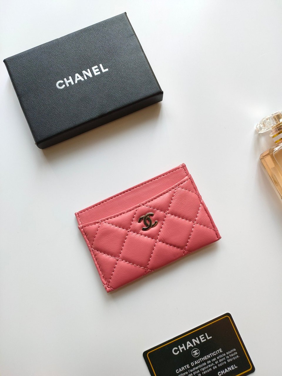 Chanel Card Holder 11.2 Blush Pink Calfskin Gold Icon view 3