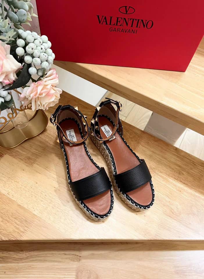 Valentino Garavani Rockstud Calfskin Flatform Espadrille Sandals view 6