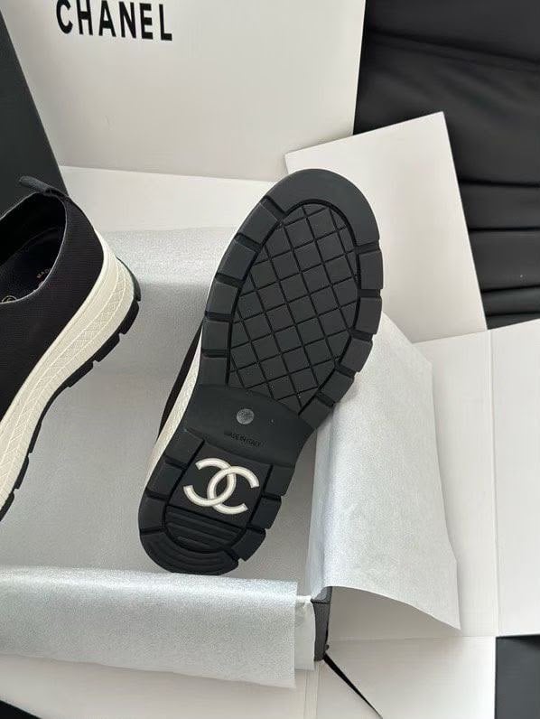 Chanel Canvas Sneakers with Rubber Cap-Toe Black &amp; White G39855 view 9