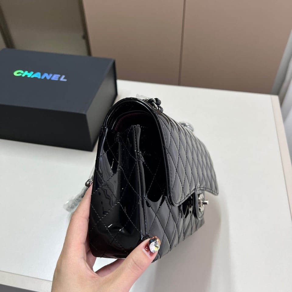 Chanel Medium Classic Double Flap Bag Patent Leather Black 26Cm/10.2in view 6