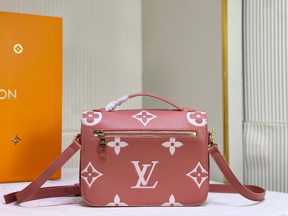 Louis Vuitton Pochette Metis Dark Pink 25Cm view 7