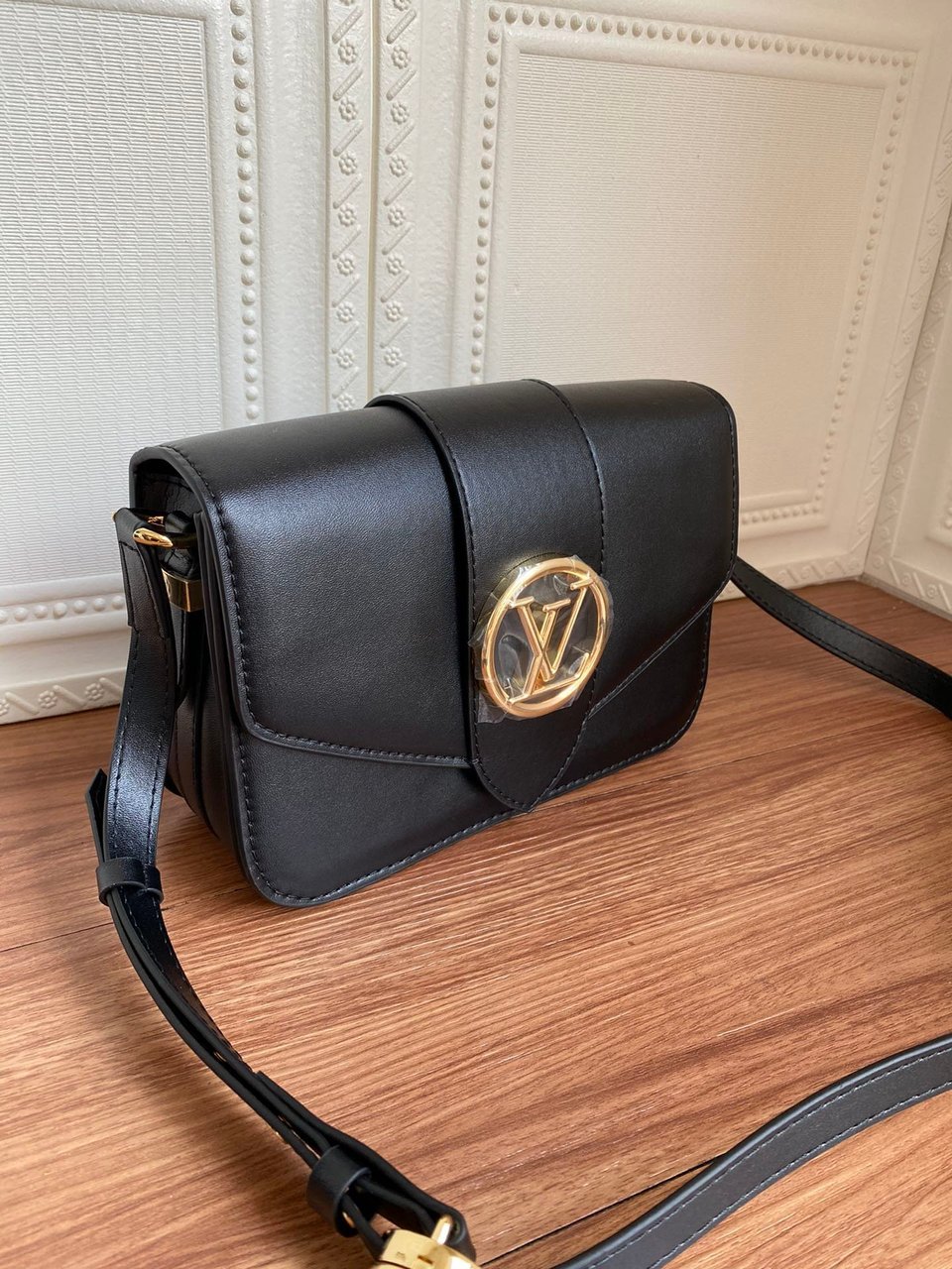 Louis Vuitton Pont 9 23Cm view 6