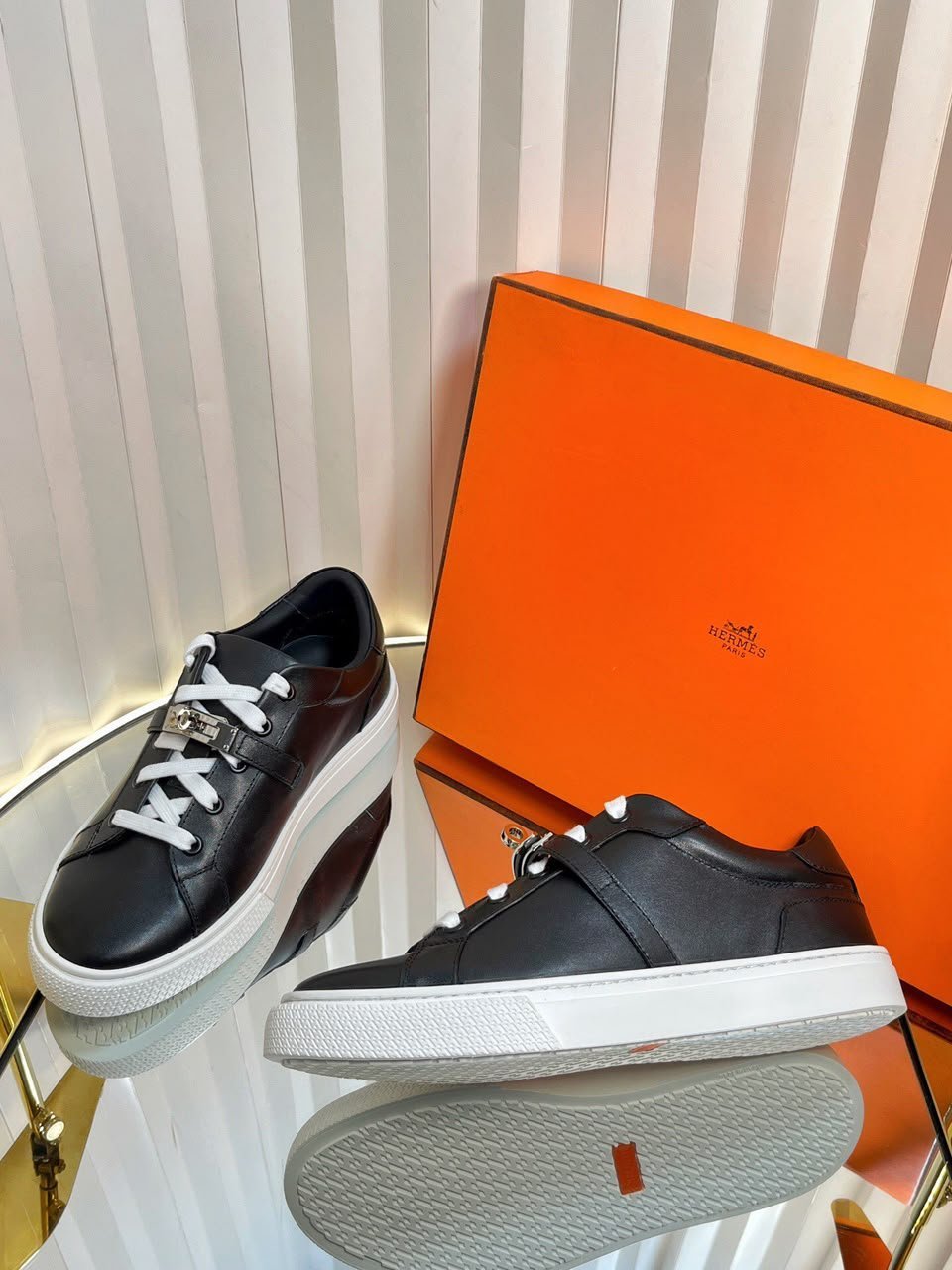 Hermes Sneakers Day Noir Color Calfskin H221197Z view 8