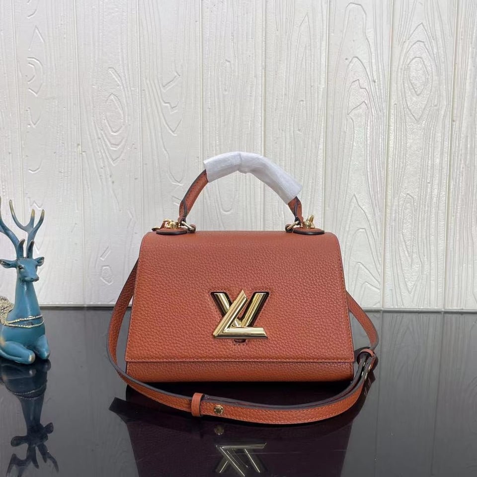 Louis Vuitton Twist One Handle Pm 25Cm Brown view 3