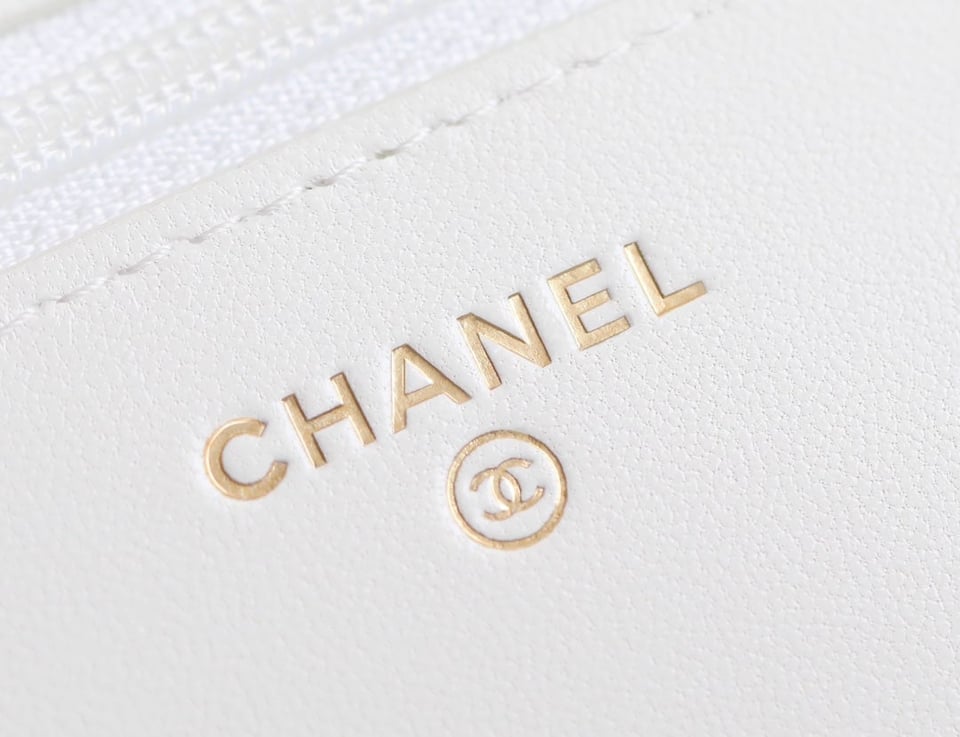 Chanel 24S Woc 19Cm White Calfskin Pearl Ball view 3
