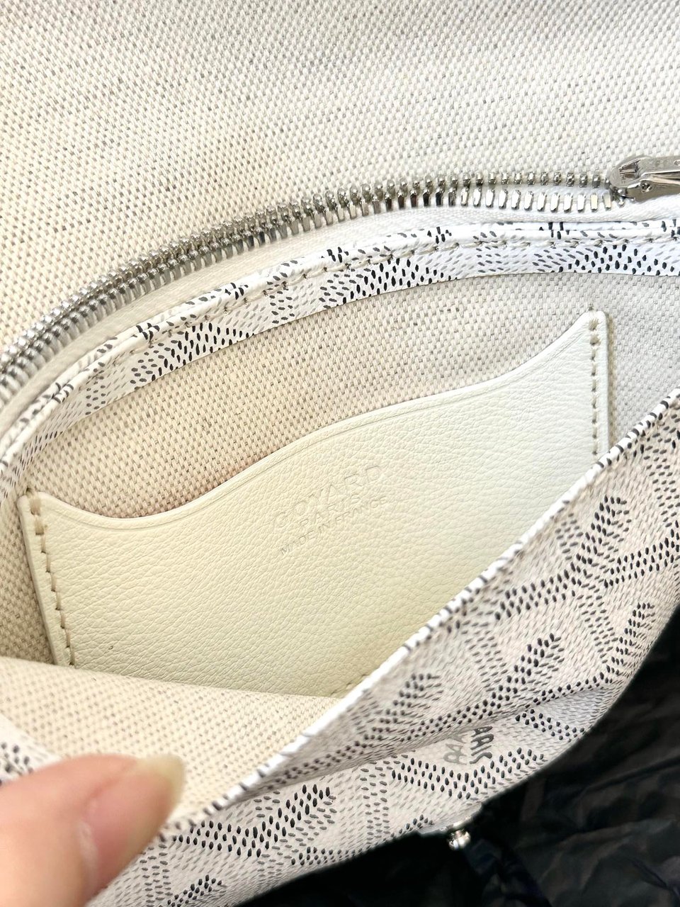 Goyard Plumet Pocket Wallet 20 Cm White Goyardine Canvas And Lambskin Trim view 8