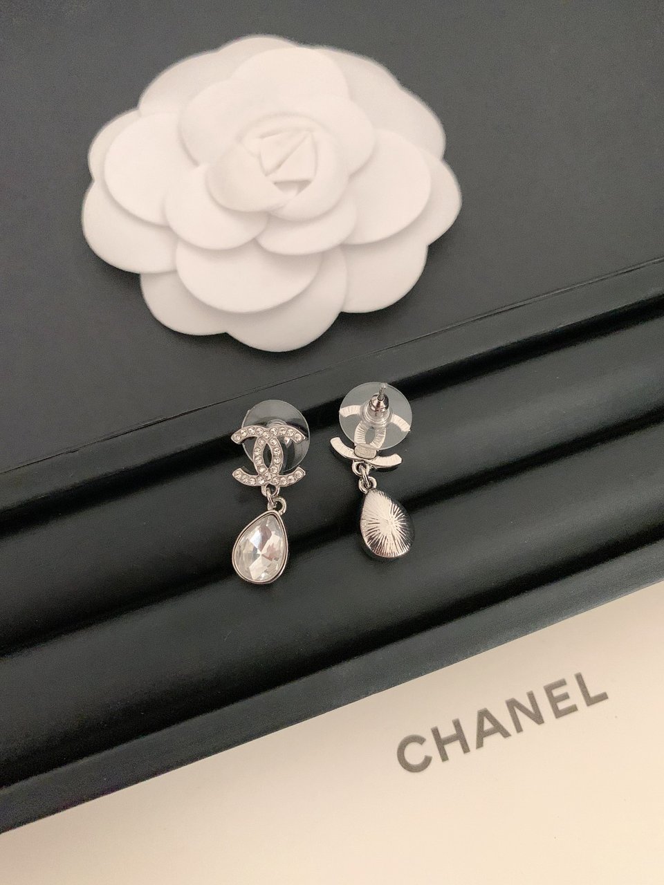 Chanel Cc Earrings view 5