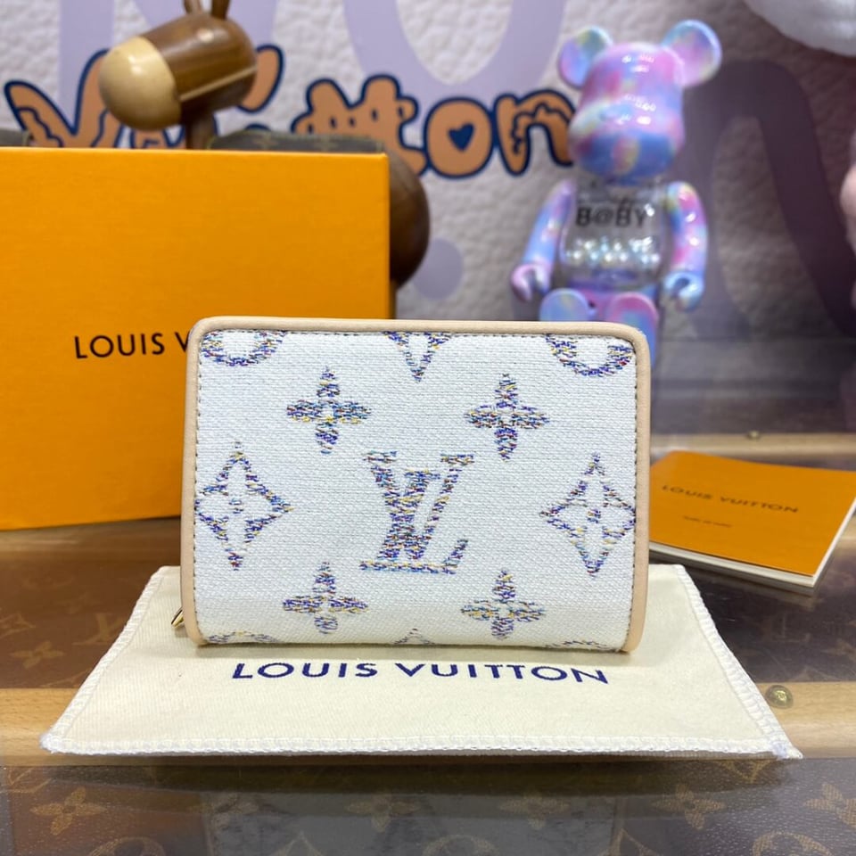 Louis Vuttion Monogram Jacquard Fabric Lou Wallet view 3