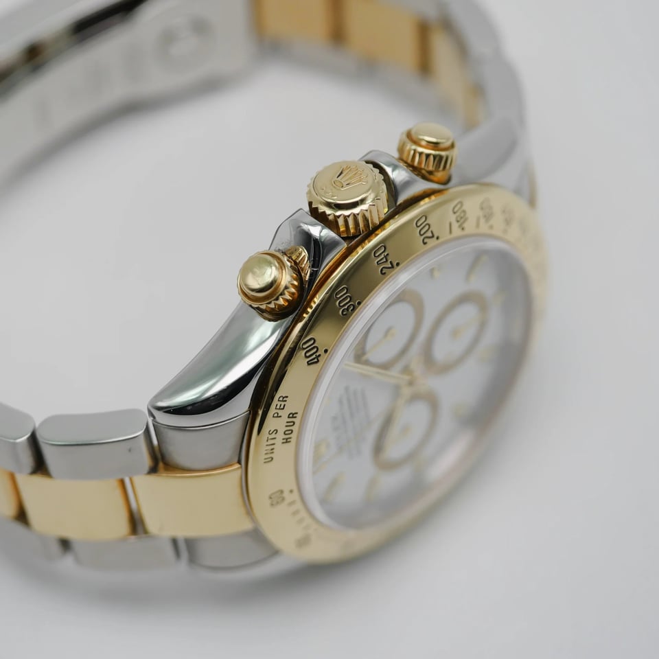 Rolex Daytona 40mm White Dial 116523-2 view 7
