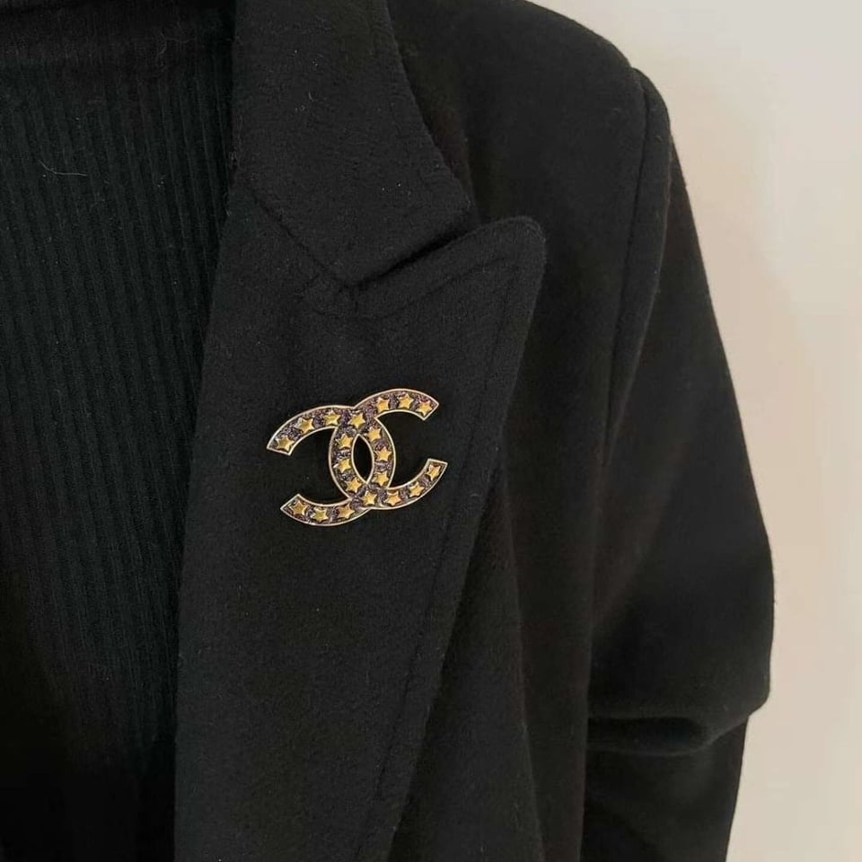 Chanel Cc Brooch Black With Many Small Stars view 4