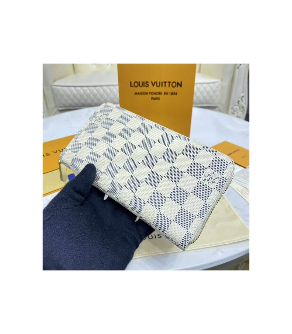 Louis Vuitton Damier Azur Zippy Wallet Beige view 4