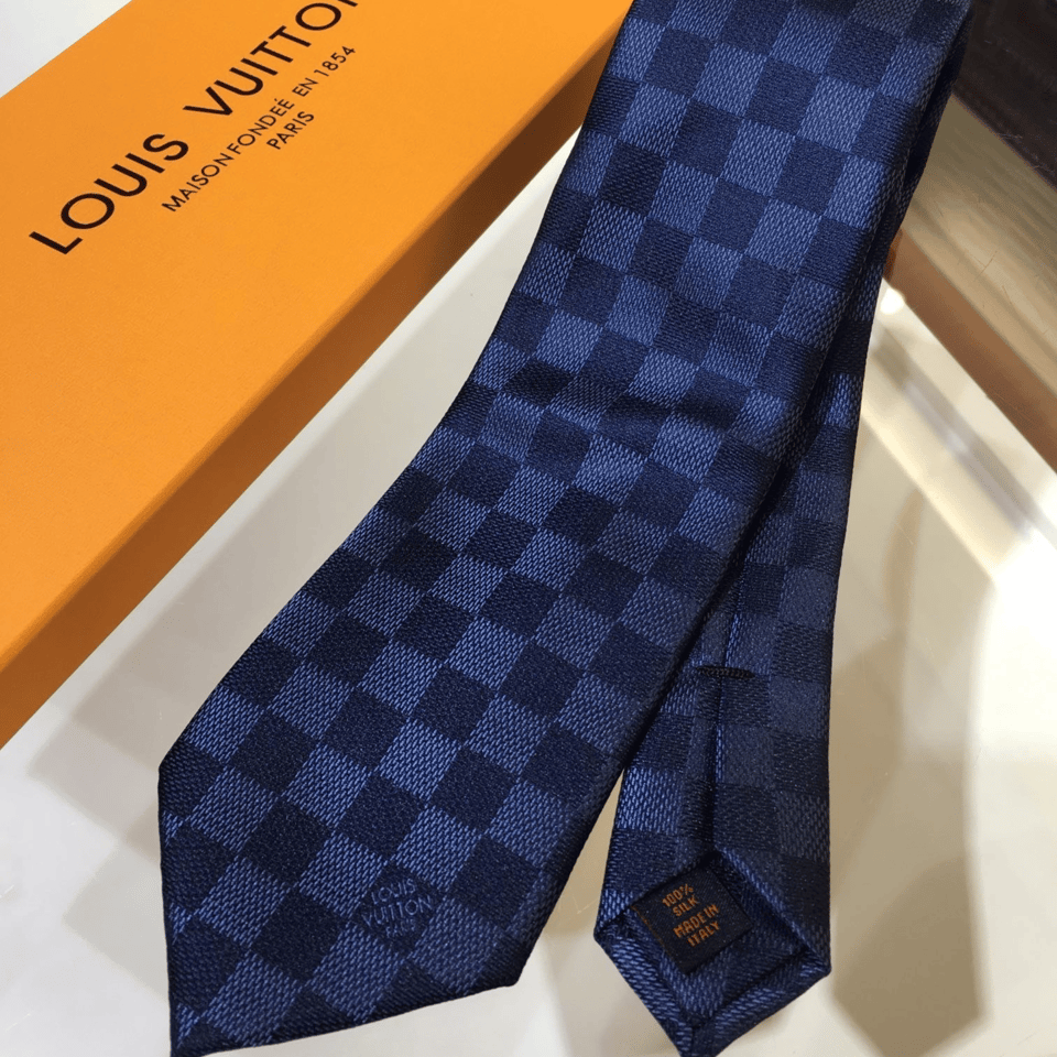 Louis Vuitton Blue Damier Silk Tie For Men view 5