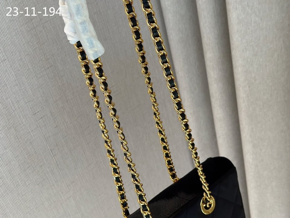 Prada Re Edition 1995 Chaîne Re Nylon Tote Bag Black 26Cm view 7