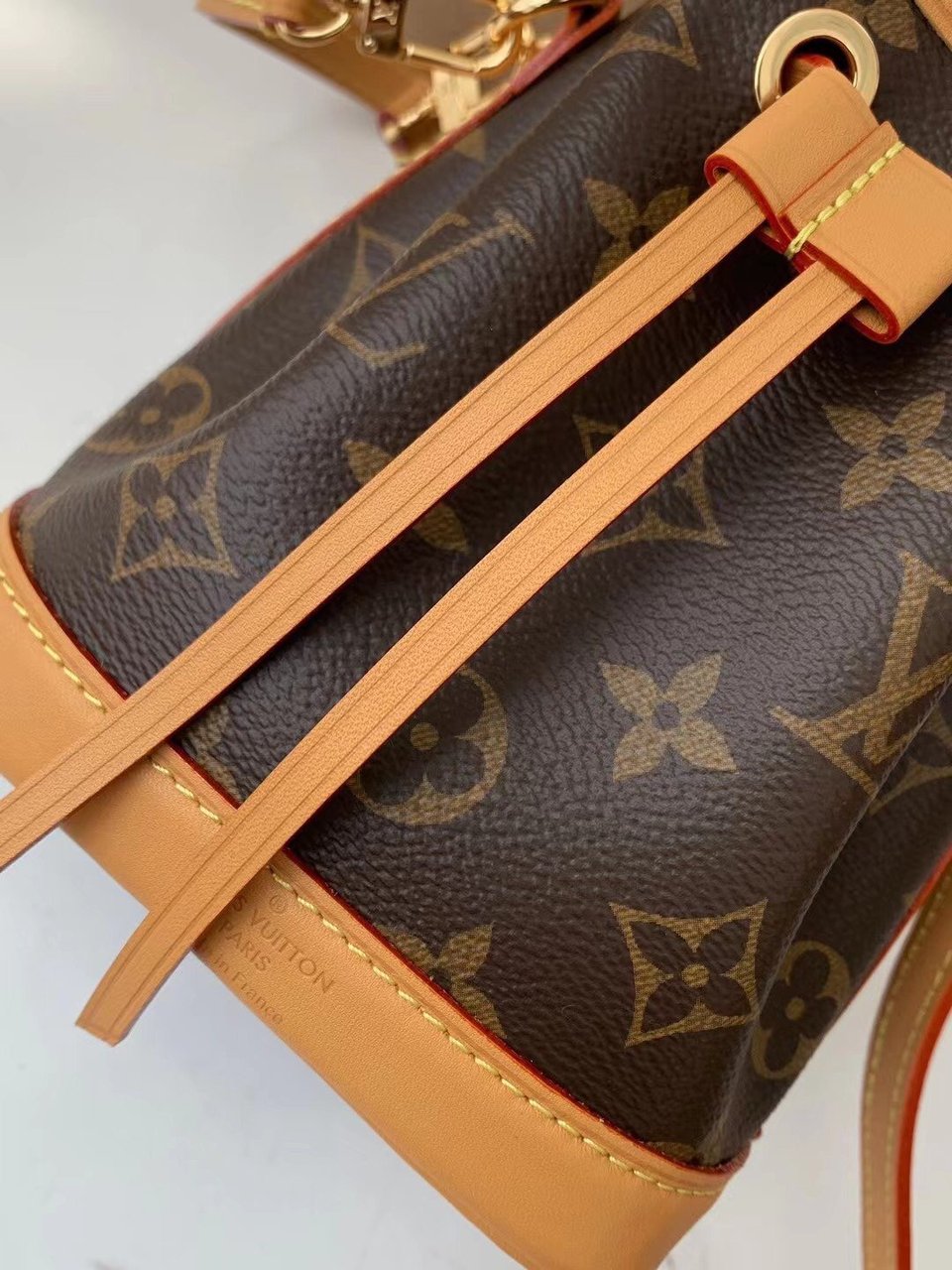 Louis Vuitton Nano Noé Monogram Small Leather Goods Monogram 16cm M81266 view 15