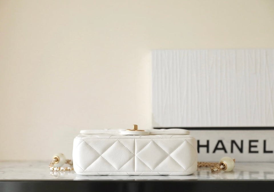 Chanel 24S Mini Flap Bag 20Cm White Lambskin Pearl Ball view 6