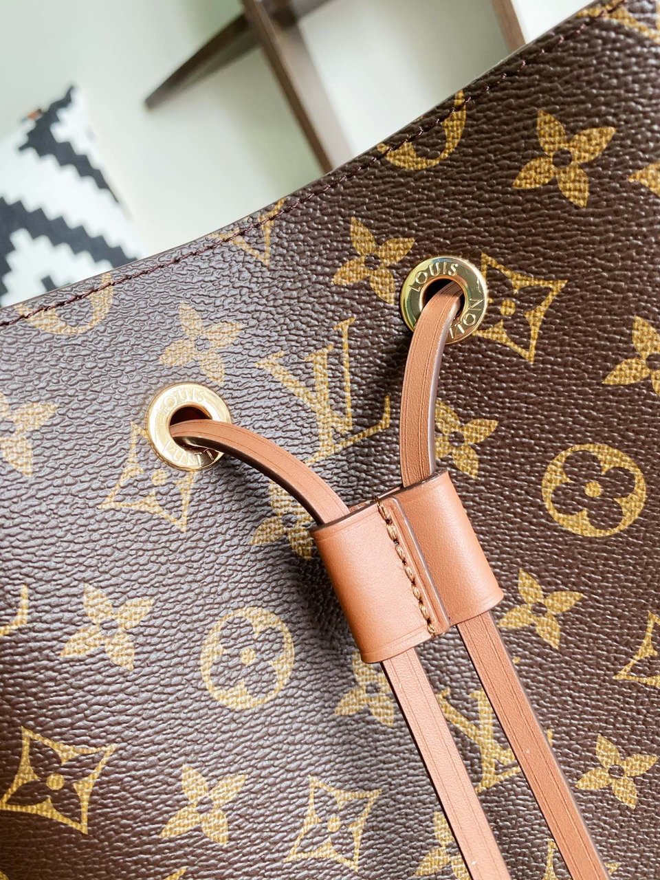 Louis Vuitton N Ono Mm Brown M44887 view 6