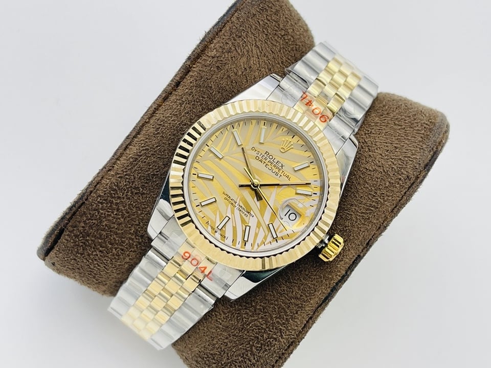 Rolex Datejust 36mm Gold Palm Motif Dial 126233 view 5