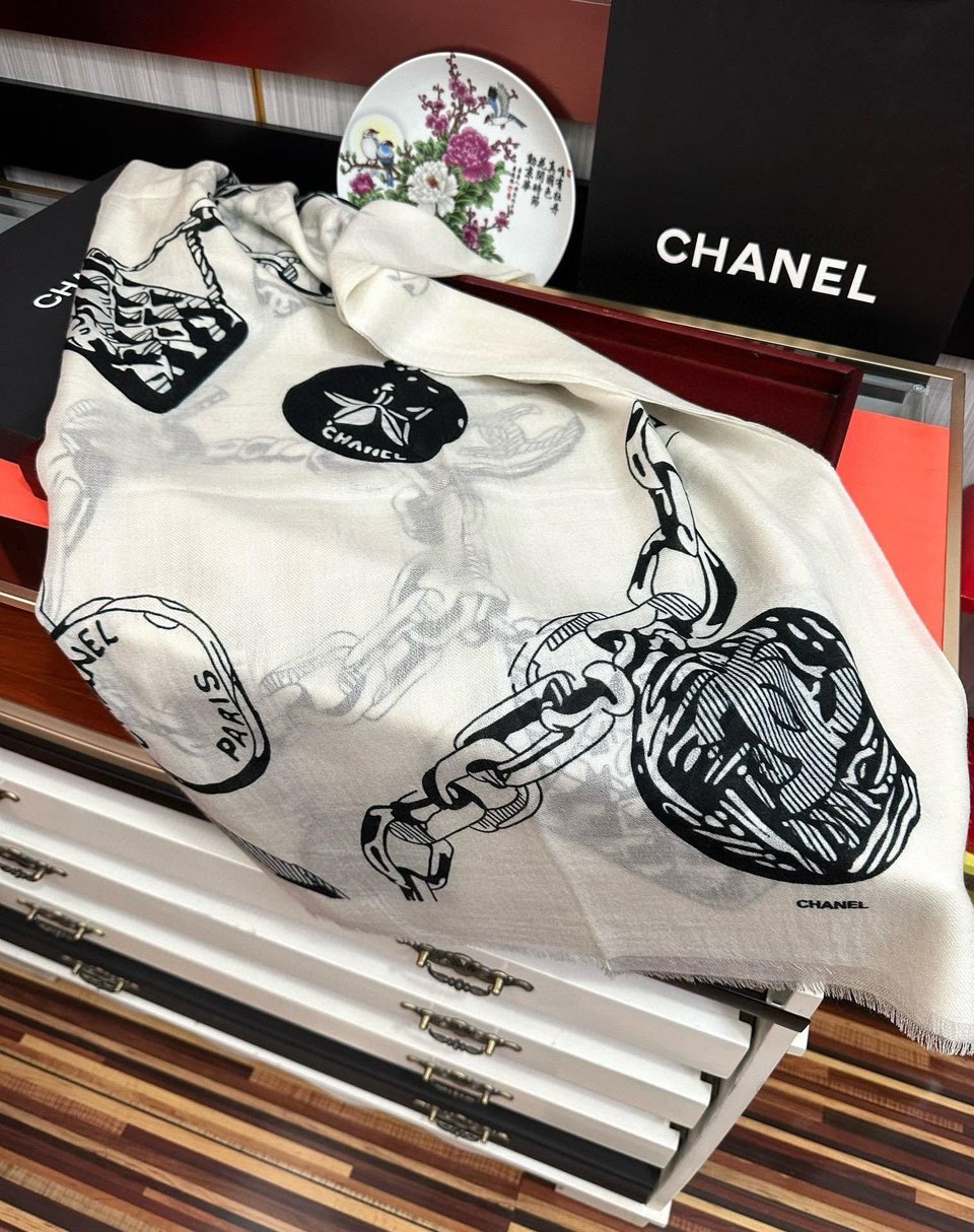 Chanel Silk Shawl Charm Chain Motif White For Women 200cm view 5