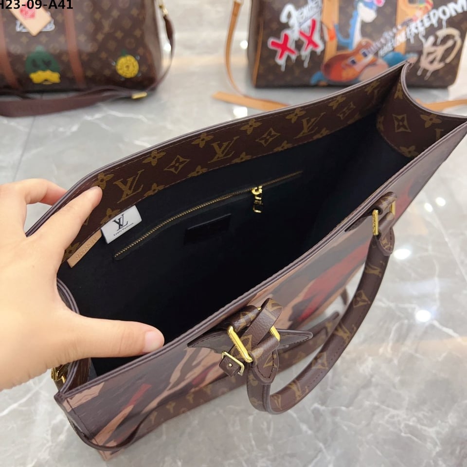 Louis Vuitton Sac Plat Nv Brown 39Cm M46679 view 7