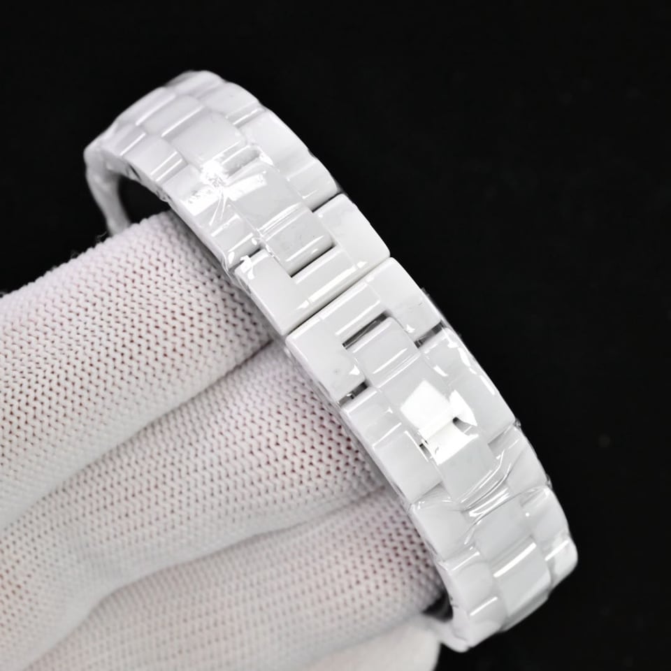 [Super Clone] Chanel J12 Watch Calibre 12.2 – 33mm White Dial view 7