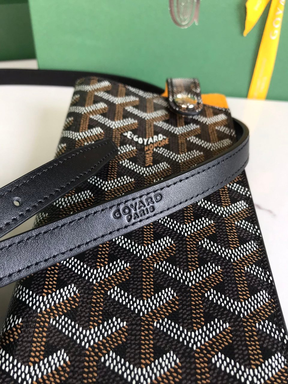 Goyard Montmartre Gm Case 18 Cm Black Goyardine Canvas view 9