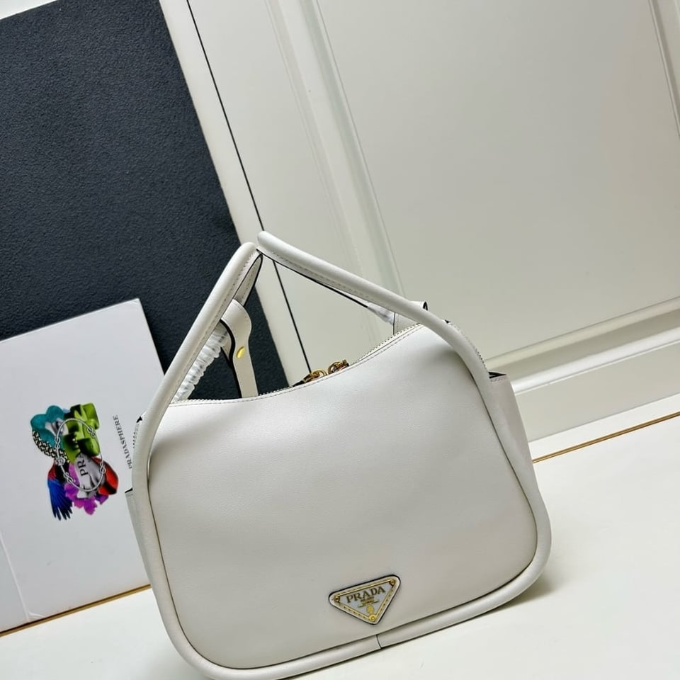 Prada Darling Handbag White 25Cm view 3