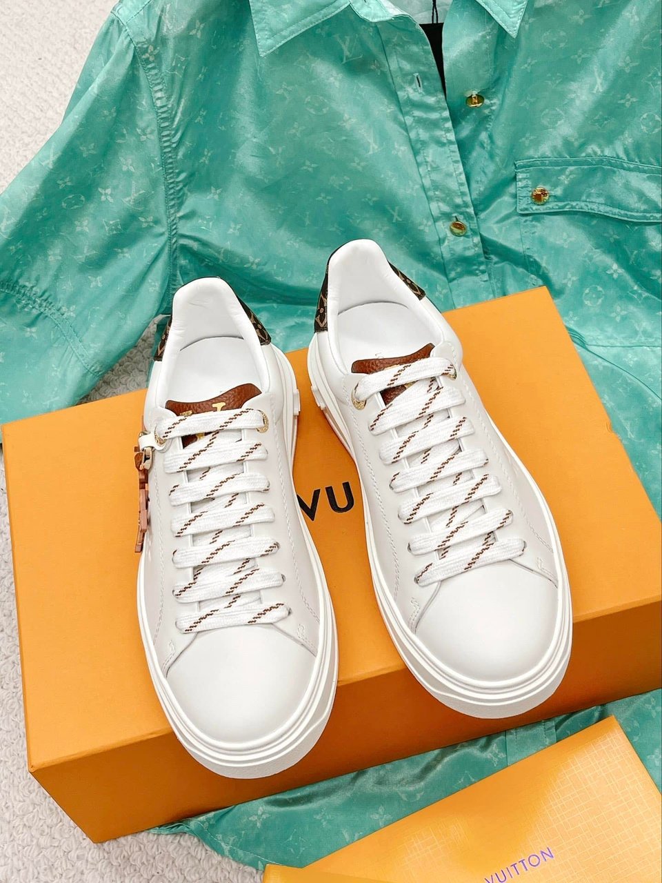 Louis Vuitton Time Out Sneaker 1Aadmt view 9