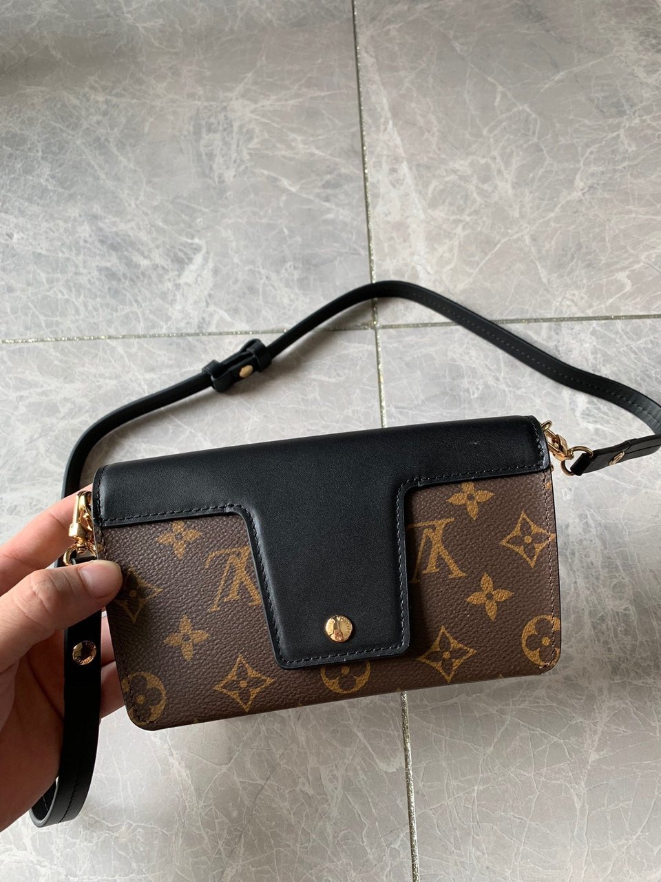 Louis Vuitton Monogram Padlock On Strap 19Cm Black view 5