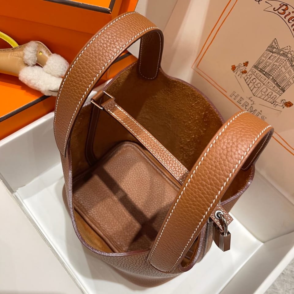 Hermes Picotin Lock Bag In Taurillon Clemence Gold Brown 22Cm view 9