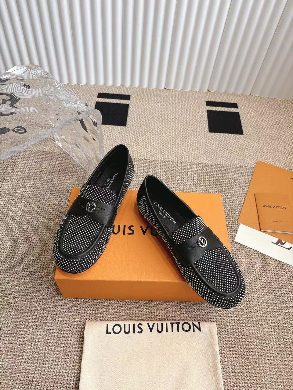 Louis Vuitton Soho Flat Loafer Black view 9