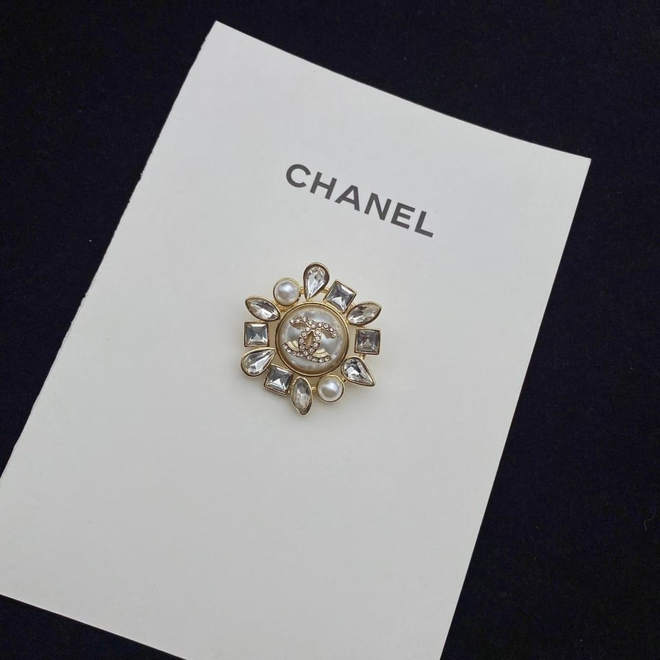 Chanel Cc Crystal Pearl Brooch view 5