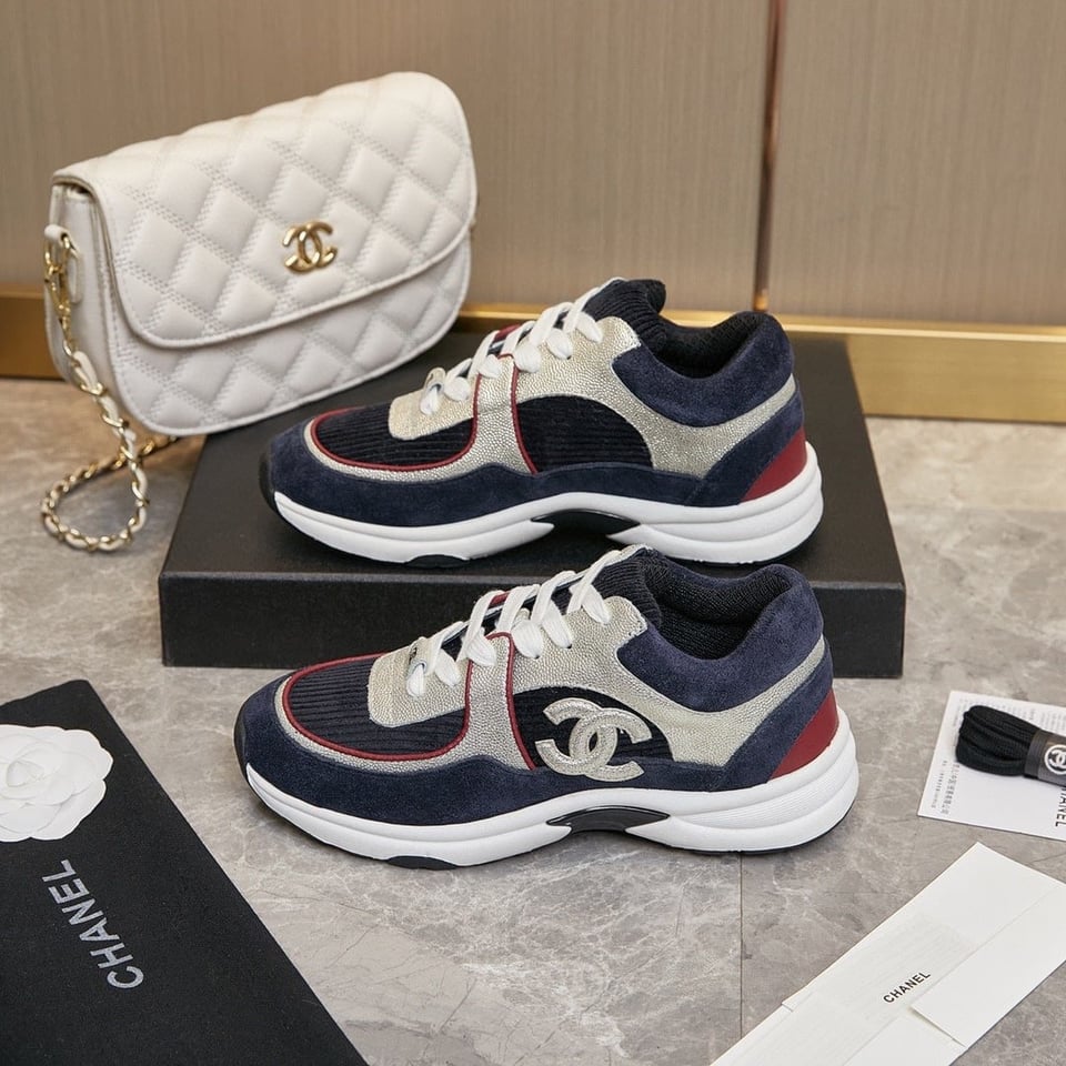 Chanel Cc Logo Sneakers Navy Burgundy view 6