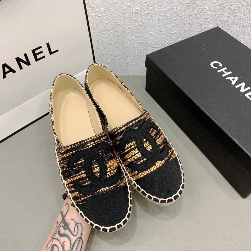 Chanel Metallic Tweed Grosgrain Cc Espadrilles Slip On Gold Black view 4