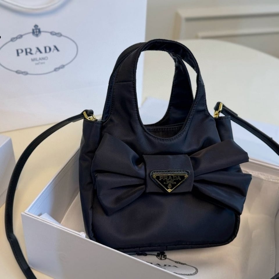 Prada Padded Re Nylon Mini Bag With Bow Black 19Cm view 6