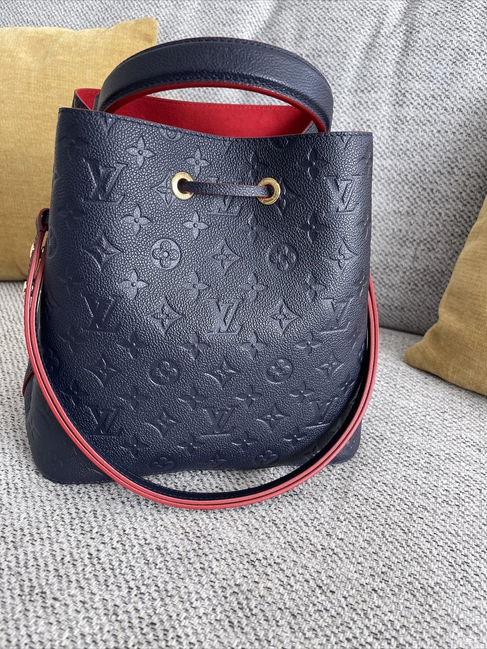 Louis Vuitton N Ono Mm Bucket 26cm/10.2in Navy Blue view 10