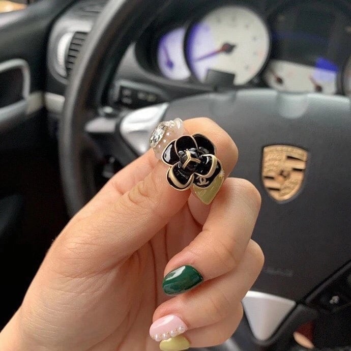 Chanel Flower Earrings view 4