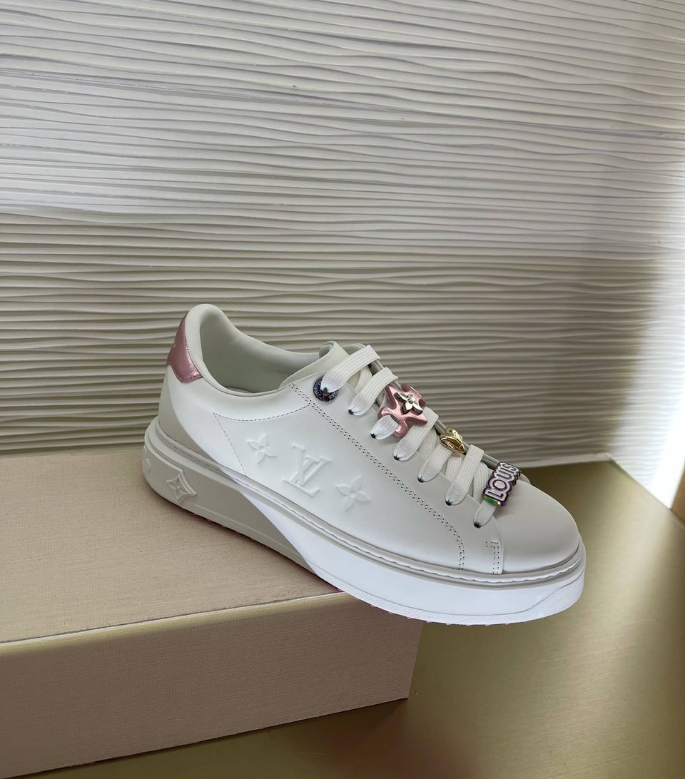 Louis Vuitton Time Out Sneakerk Light Pink 1Aadn9 view 10